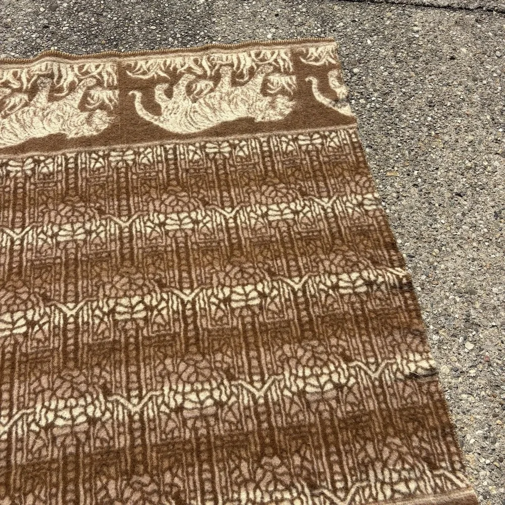 Vintage Peruvian Alpaca Wool Tigers Lama Blanket 70